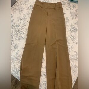 Alice and Olivia flared trousers size 2. Great condition!